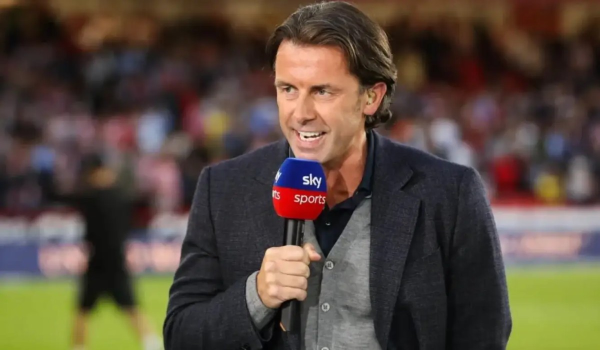 足球运动员为何要吐口水