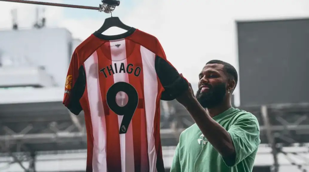 卖水果、搬砖的小伙,与哈兰德争英超金靴